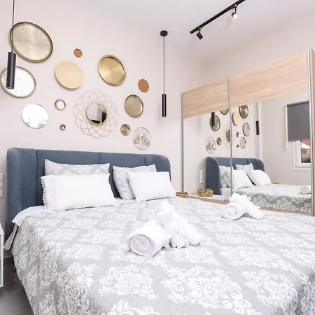 Athena's Corner-garitsa Serenity Apartment *